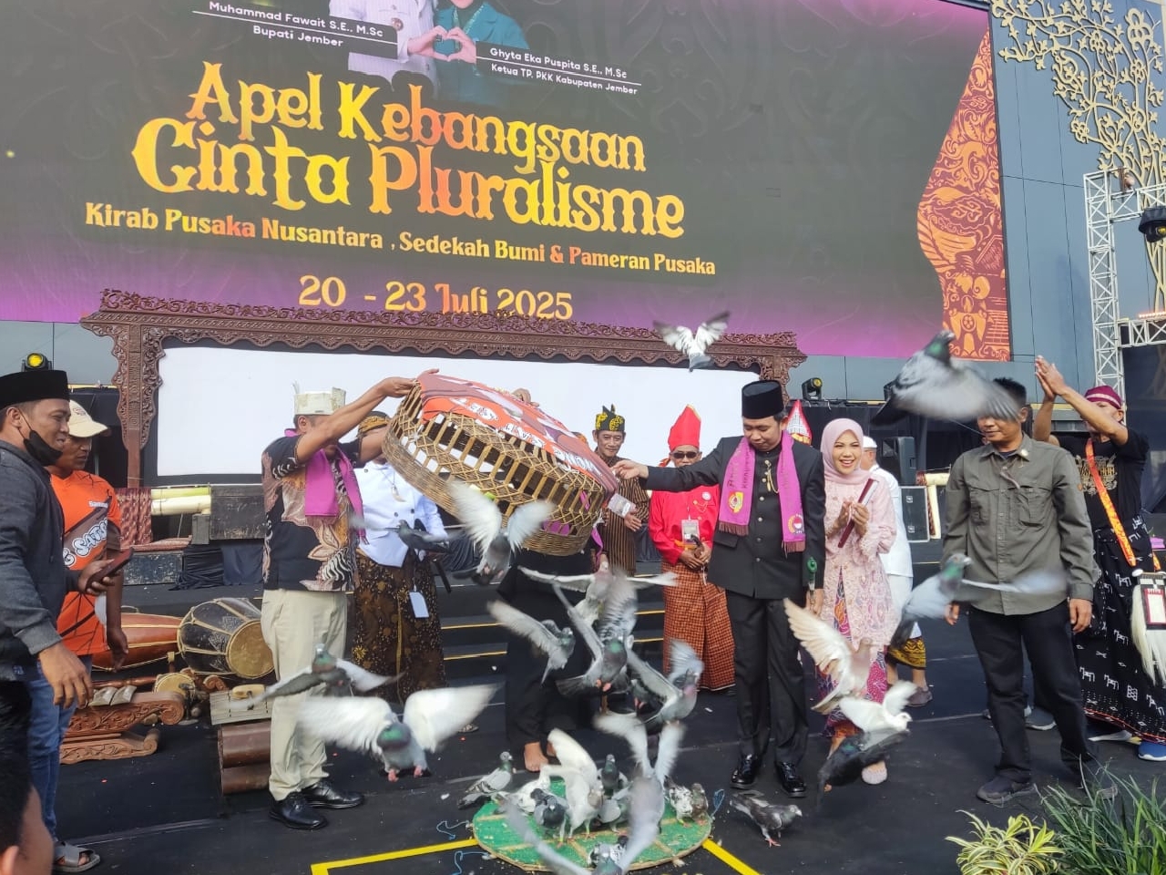 Pagelaran Budaya Di Alun-alun Jadi Langkah Strategis Lestarikan Tradisi Dan Kebhinekaan