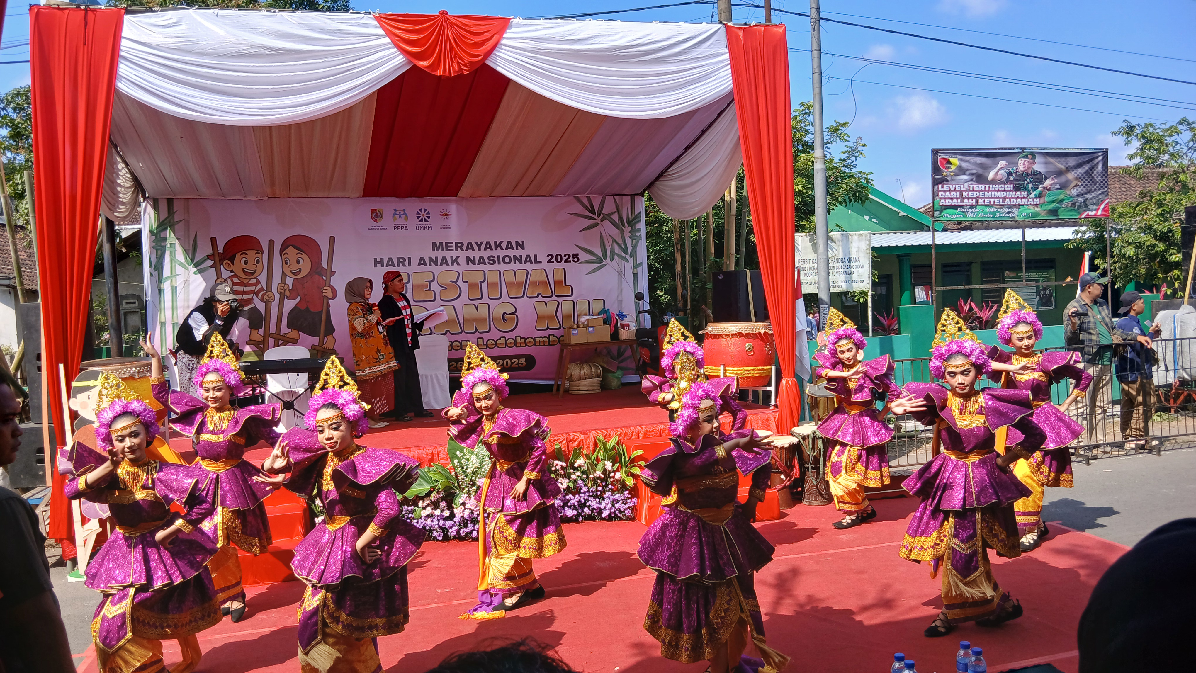 Festival Egrang XIII: Memuliakan Bambu Untuk Perdamaian